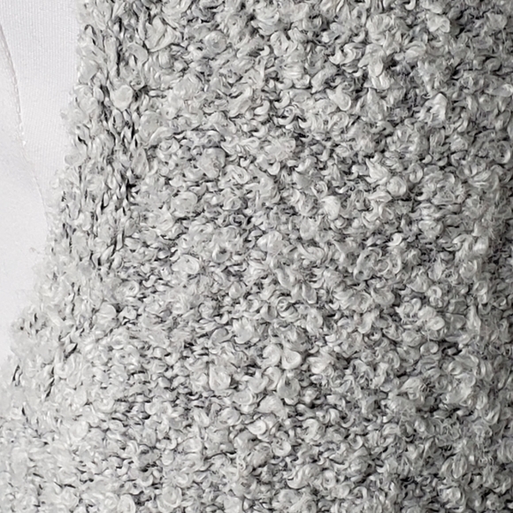 Ayla Turtleneck Sleeveless Sweater - Picture 7 of 7